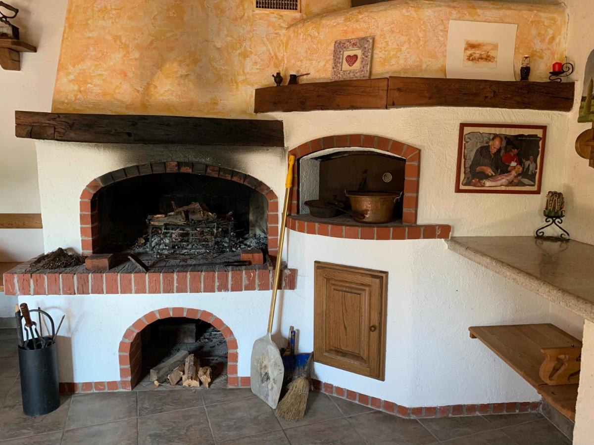 Skerlj Wine Estate Pension Tomaj Buitenkant foto